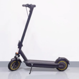 Emoko T4 Max – Ηλεκτρικό πατίνι 350W με αυτονομία έως 60χλμ και αντοχή έως 130 κιλά με κόστος στα 346.6€ από Τσεχία!