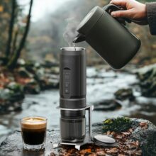 HiBREW H4C: Η φορητή εσπρεσιέρα που ζεσταίνει το νερό μόνη της για καφέ παντού