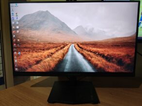 TITAN ARMY P2510S Review : Gaming Monitor με Budget ψυχή.