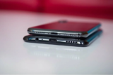 [Οϊμέ] Τα τελευταία κάστρα πέφτουν: Το Oneplus 6T δε θα έχει θύρα ακουστικών