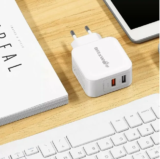 #ΤΡΕΧΑΤΕ ποδαράκια σας: Ταχυφορτιστής BlitzWolf QC3.0 30W με δώρο καλώδιο στα 7,8€!