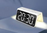 T8 Alarm Clock: Ξυπνητήρι, λαμπάκι νυκτός, ράδιοφωνο και φορτιστής για το κομοδίνο σας, σε ένα πανέμορφο πακέτο με 35.9€