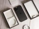 6.5 ΔΙΣΕΚΑΤΟΜΜΥΡΙΑ δολάρια, γλίτωσε η Apple, από την αφαίρεση του φορτιστή και των ακουστικών των iPhones.