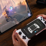 8BitDo Ultimate Xbox Version: Κάνε το κινητό σου, φορητή κονσόλα, με λίγο τράβηγμα και… 40.6€!