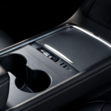 [#Ιστορικό_Χαμηλό] Docking Station για Tesla από την Baseus με όλες τις θύρες που θα θέλατε ακόμα και για gaming στο αυτοκίνητο!